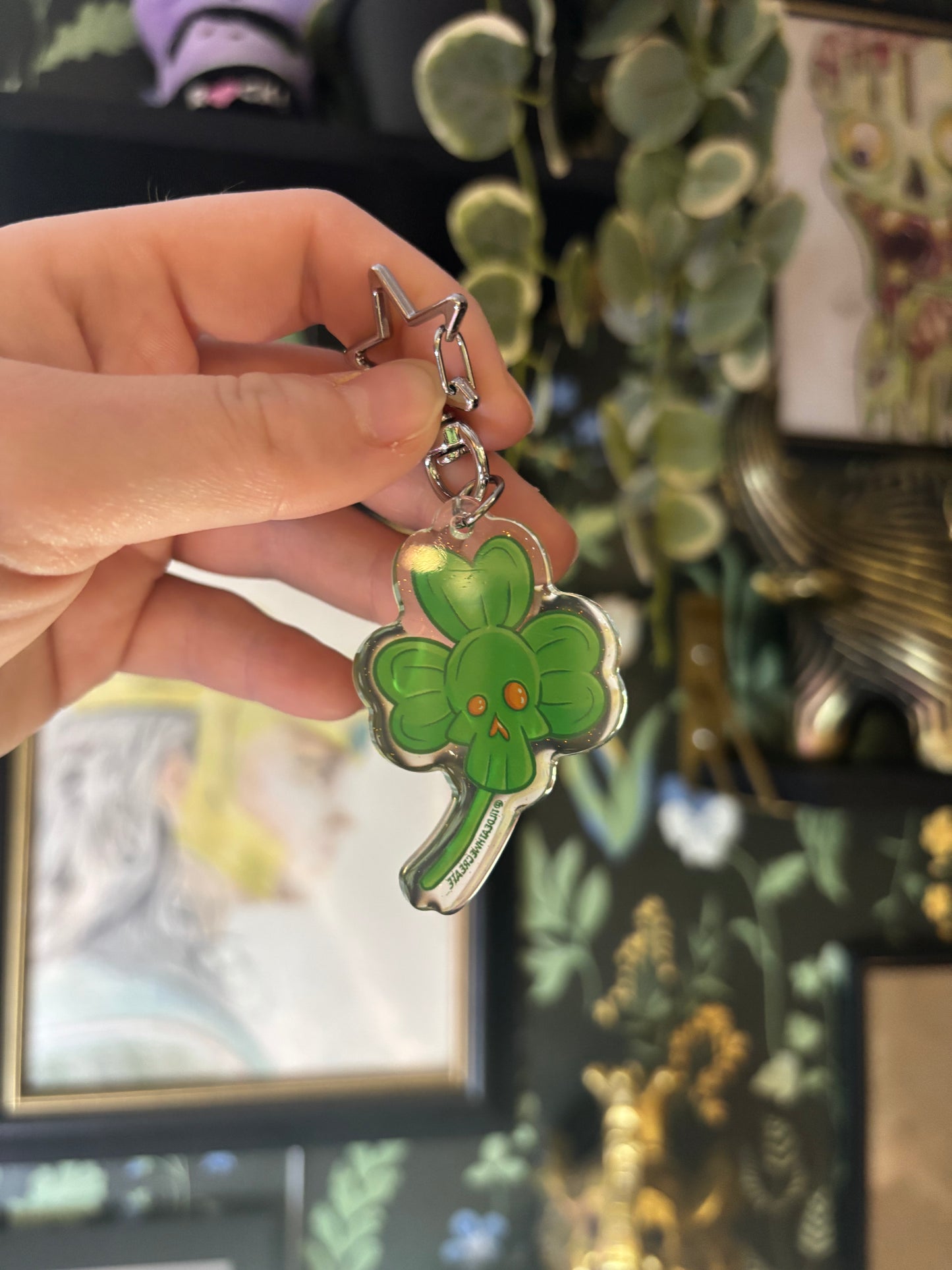 Shamrock Skull Keychain